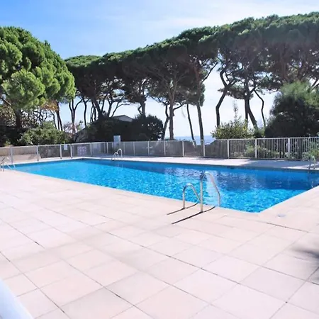 Studio For 4 People Lägenhet